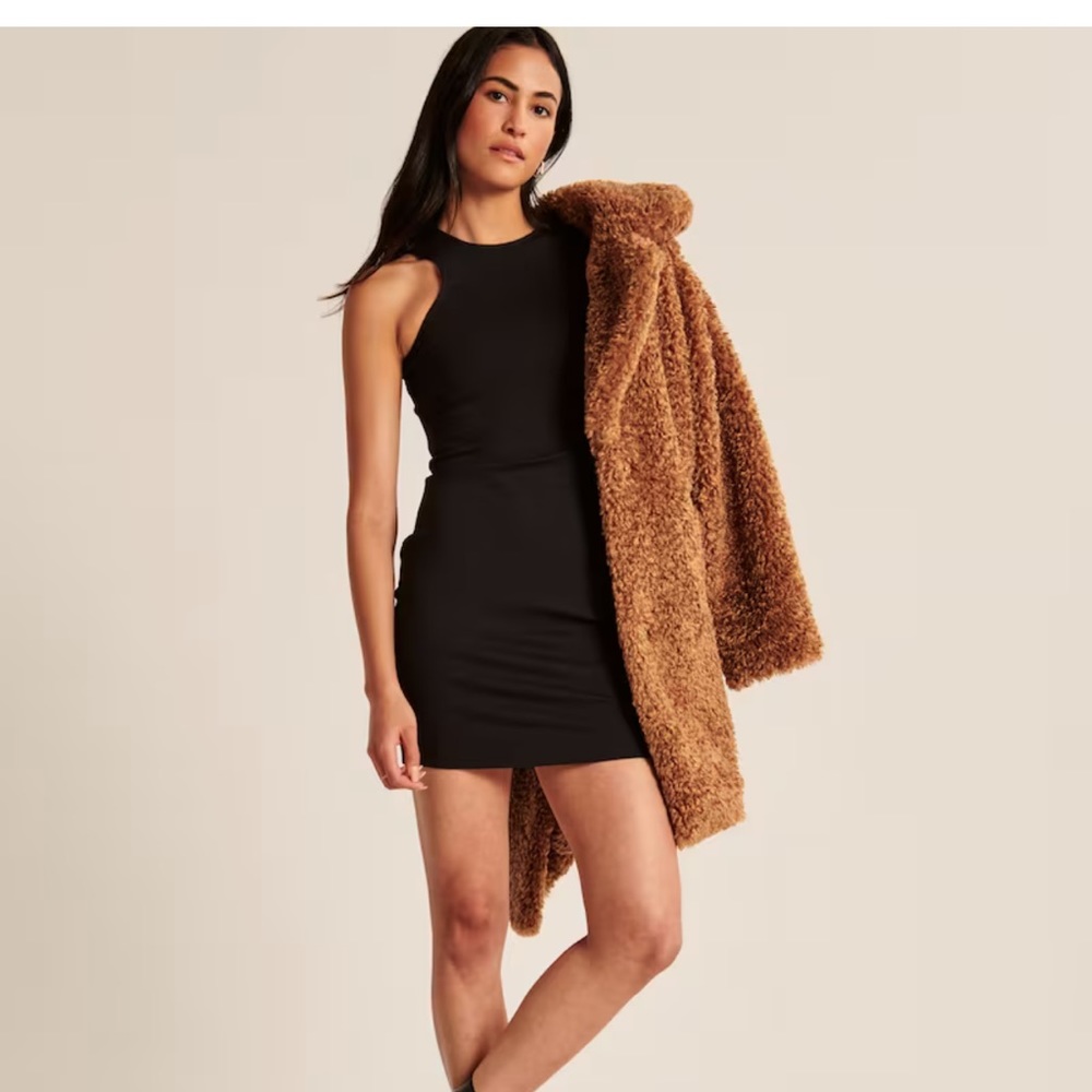 Abercrombie and Fitch asymmetrical one shoulder”Ponte dress” NWT 👗